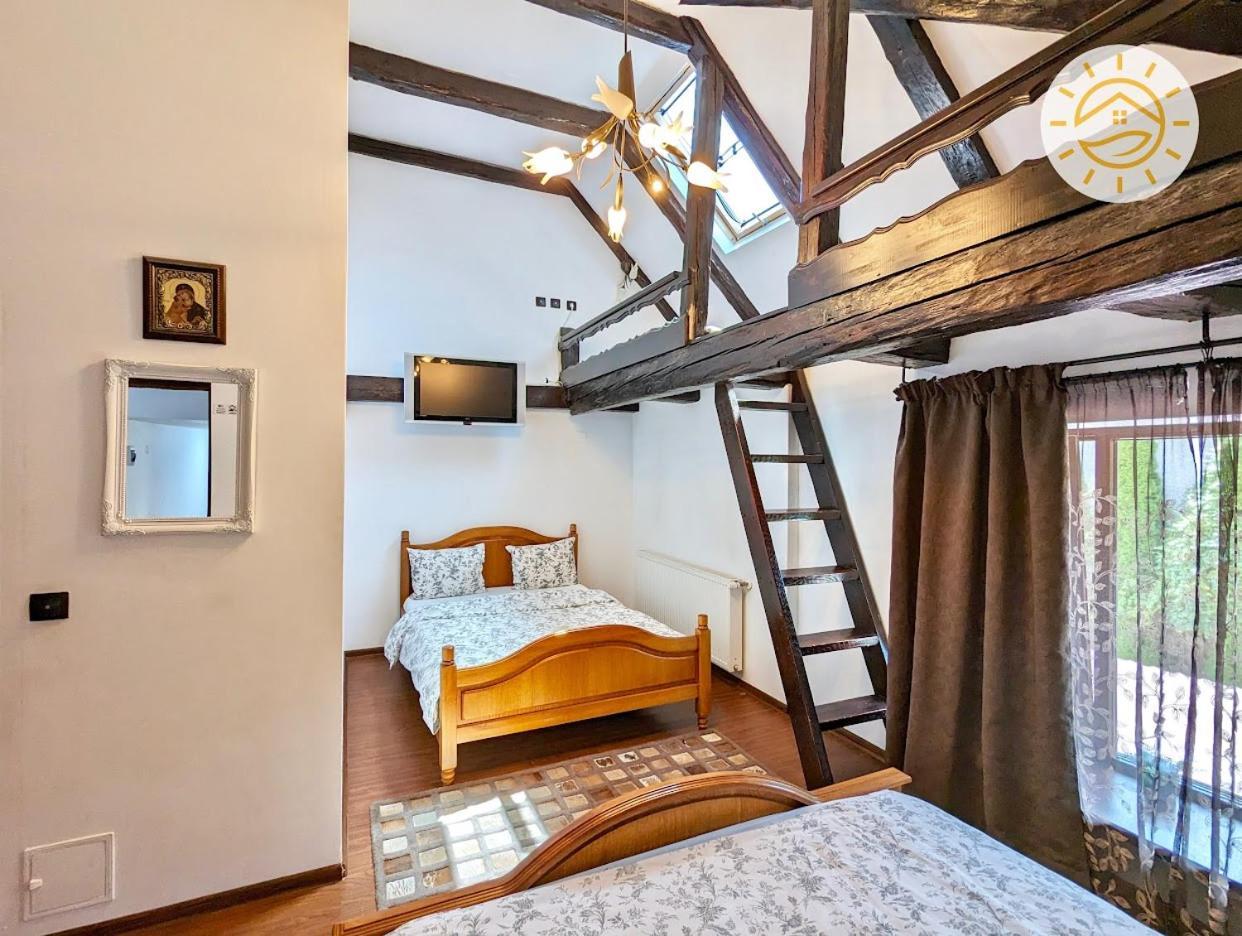 Ferienwohnung Casa Bergwald Rîşnov Exterior foto