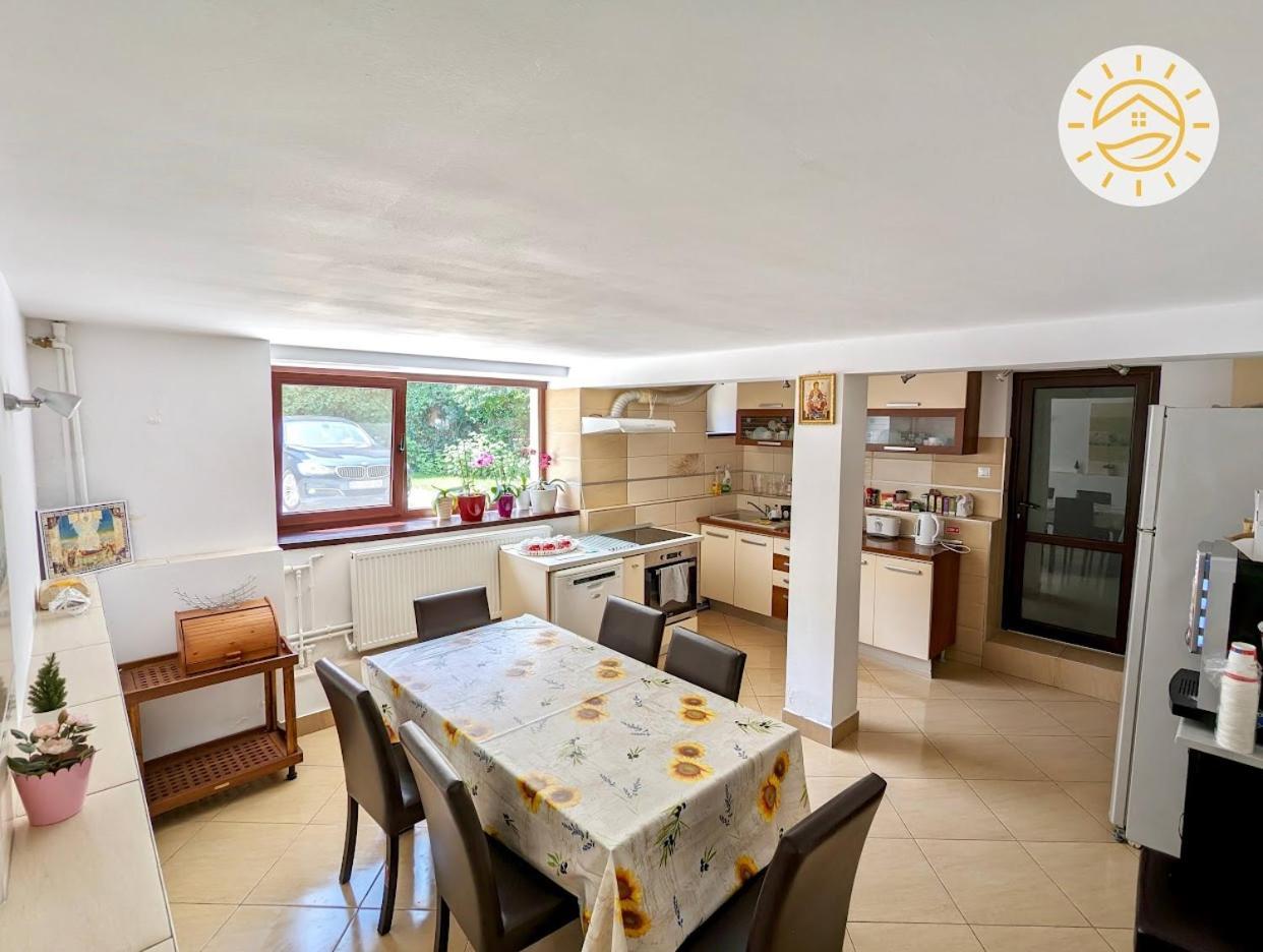 Ferienwohnung Casa Bergwald Rîşnov Exterior foto